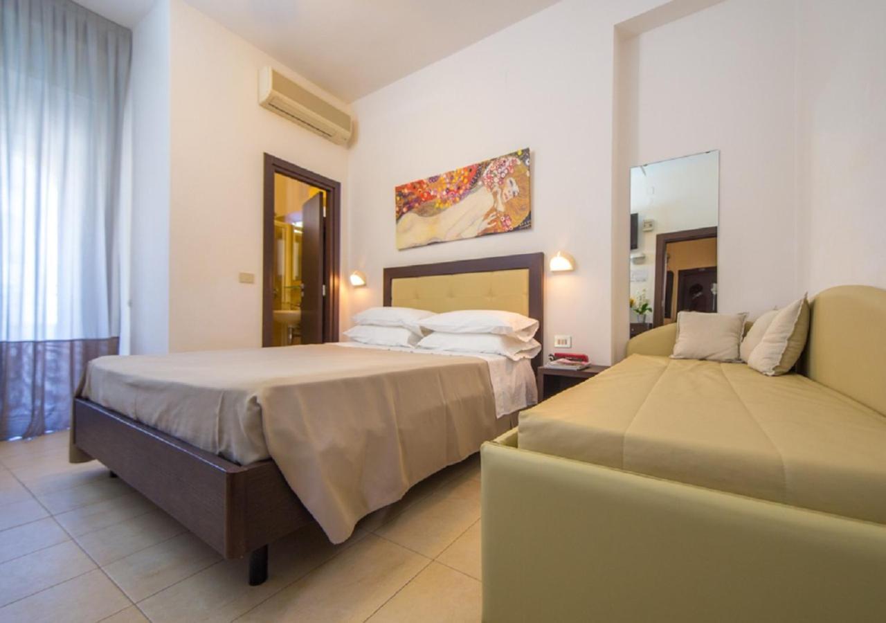 Mediterraneo Hotel & Suites Cattolica Exterior photo